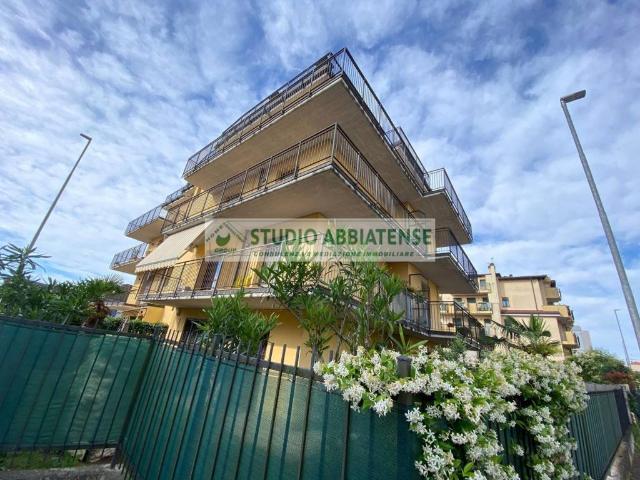Vendesi appartamento ad Abbiategrasso via Carlo Mereghetti