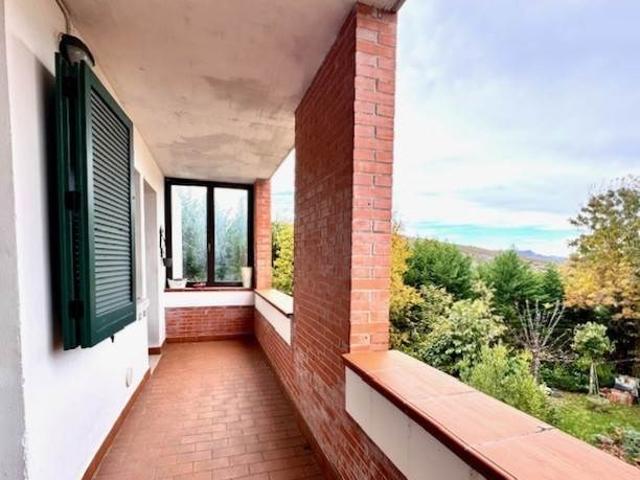 Vendesi appartamento ad Alto Reno Terme via Fratelli Cervi