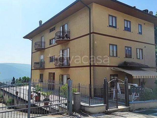 Vendesi appartamento ad Apiro via Del Biroccio