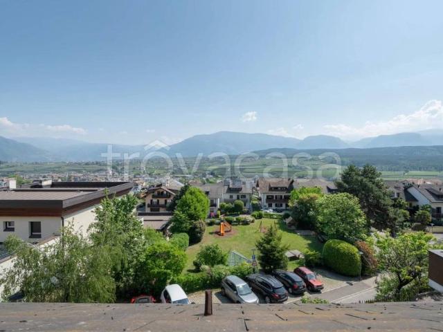 Vendesi appartamento ad Appiano sulla strada del vino via Max Sparer, 51
