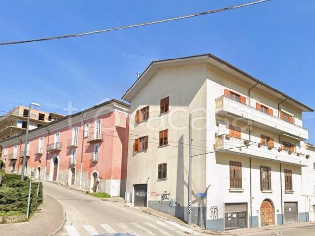 Vendesi appartamento ad Avellino via Circumvallazione, 231