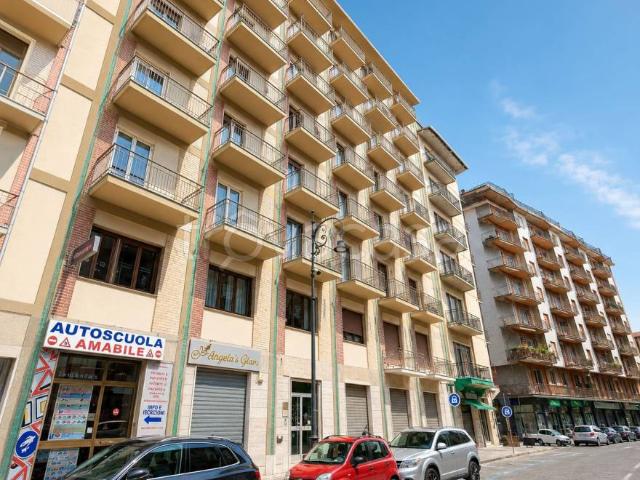 Vendesi appartamento ad Avellino via Luigi Amabile
