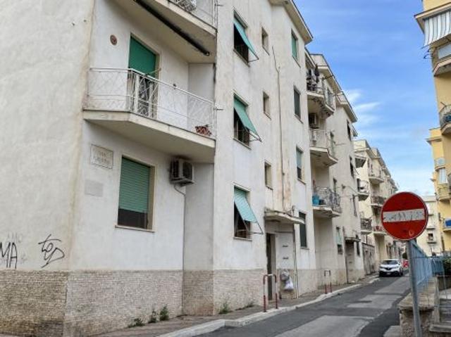 Vendesi appartamento Civitavecchia