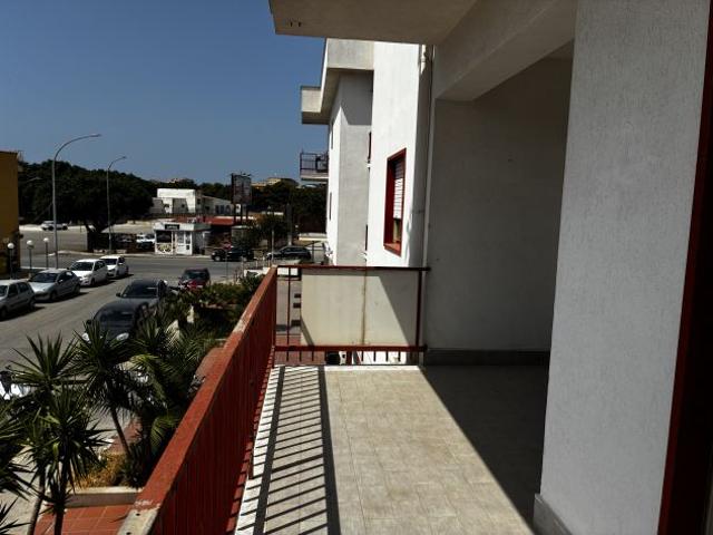 Vendesi appartamento in via dei Platani zona Perriera