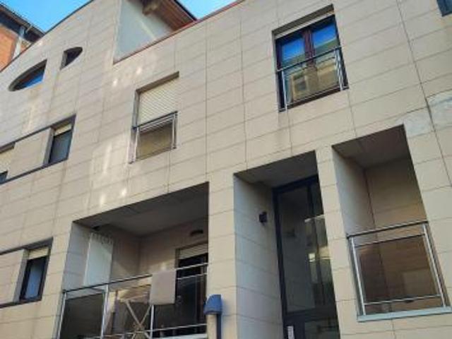 VENDESI APPARTAMENTO IN CAMPOBASSO VIA DE LUCA OTTIMO STATO