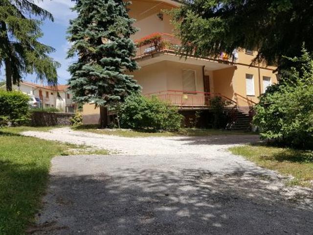 Vendesi appartamento ingresso indipendente