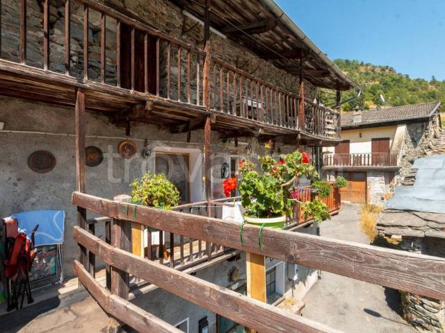 Vendesi baita a Caldane, Casteldelfino