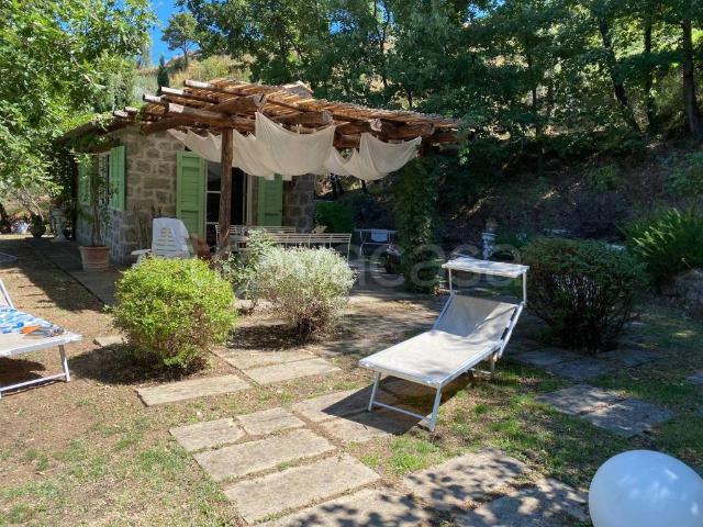 Vendesi baita/chalet/trullo a Soriano nel Cimino