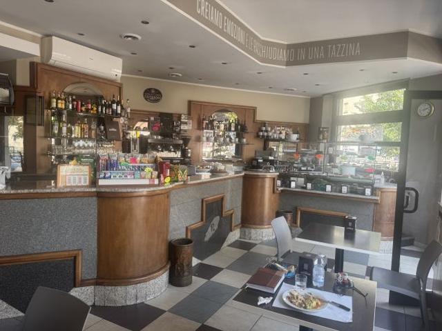 VENDESI BAR TIPOLOGIA 3 ADATTO PER KEBAB CON CANNA FUMARIA C RACCONIGI V FREJUS