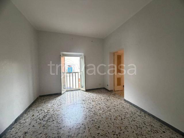 Vendesi bilocale a Casape via Roma, 33