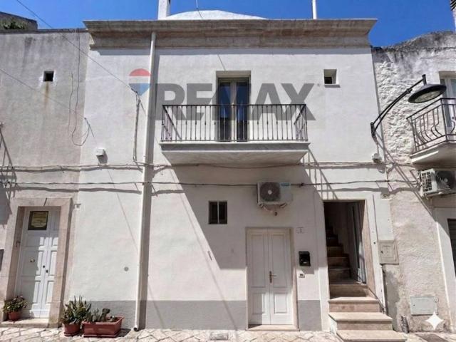 Vendesi casa indipendente a Ceglie Messapica