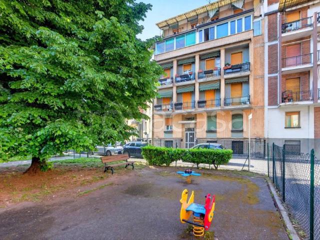 Vendesi bilocale a Baranzate via Grigna, 14