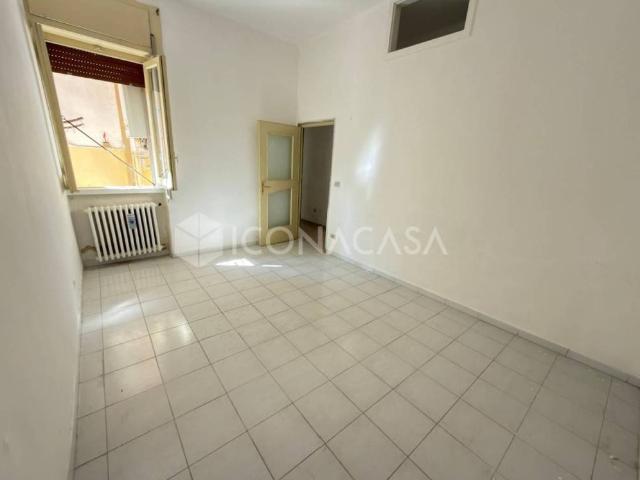 Vendesi bilocale a Bari via Isonzo, Carrassi