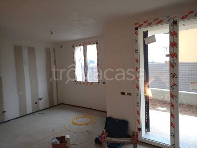 Vendesi bilocale a Binago via Roma