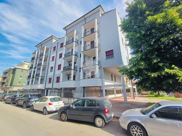 Vendesi bilocale a Brescia via Vincenzo Civerchio, 4, Villaggio Ferrari Duca degli Abruzzi