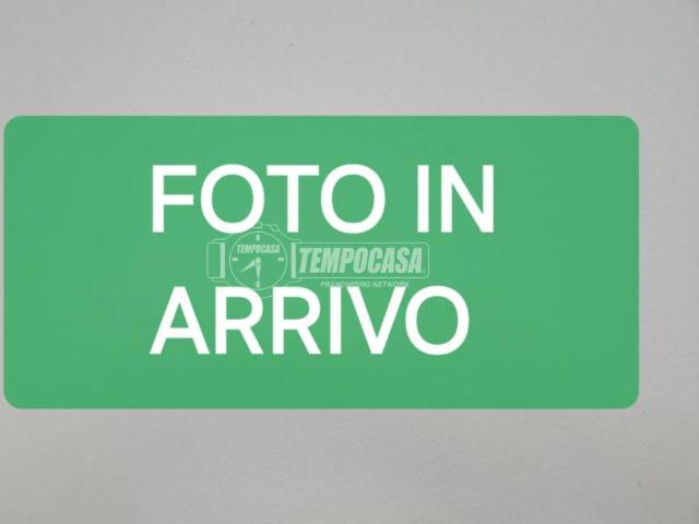 Vendesi bilocale a Busto Arsizio via Ruggero Bonghi, Sant'Edoardo