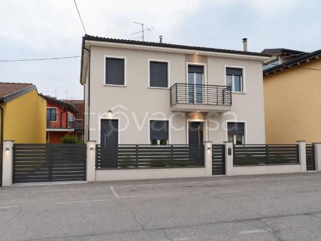 Vendesi bilocale a Dossobuono, Villafranca di Verona