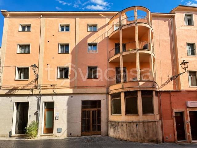 Vendesi bilocale a Frosinone via Luigi Angeloni, Centro città