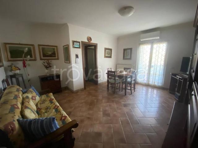 Vendesi bilocale a Ladispoli via Ravello