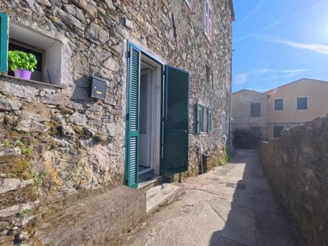 Vendesi bilocale a Levanto, Legnaro
