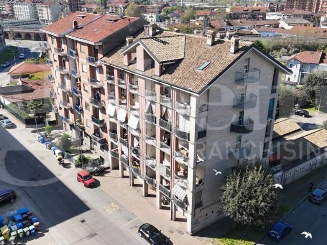 Vendesi bilocale a Moncalieri via Marengo, 4, San Pietro