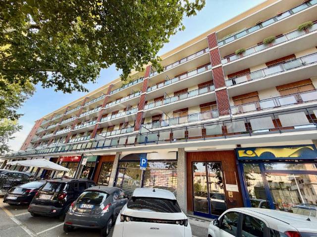 Vendesi bilocale a Moncalieri corso Savona, 4, Centro Storico
