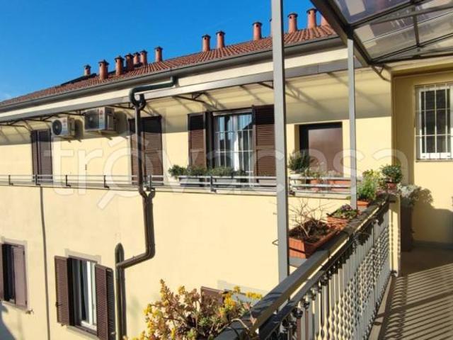 Vendesi bilocale a Milano via Alessandro Tadino, 48, Buenos Aires