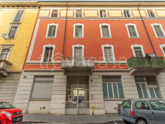 Vendesi bilocale a Milano via Bernardino Verro, 47, Ripamonti