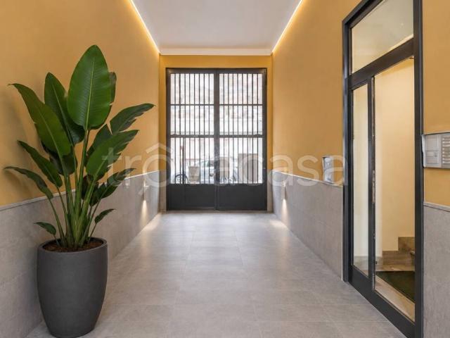 Vendesi bilocale a Milano via Cristoforo Gluck, 50, Cascina dei Pomi