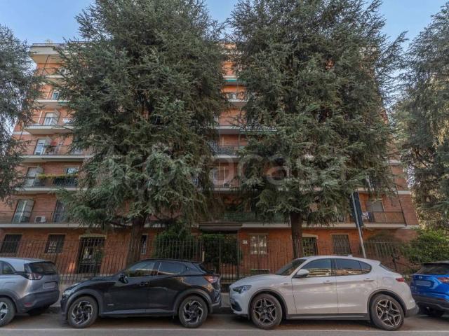 Vendesi bilocale a Milano via Felice Venosta, Famagosta