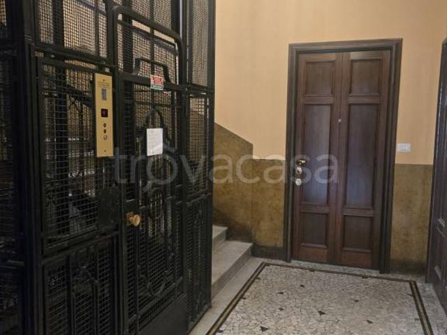 Vendesi bilocale a Milano via Pietro Teulié, Corso San Gottardo