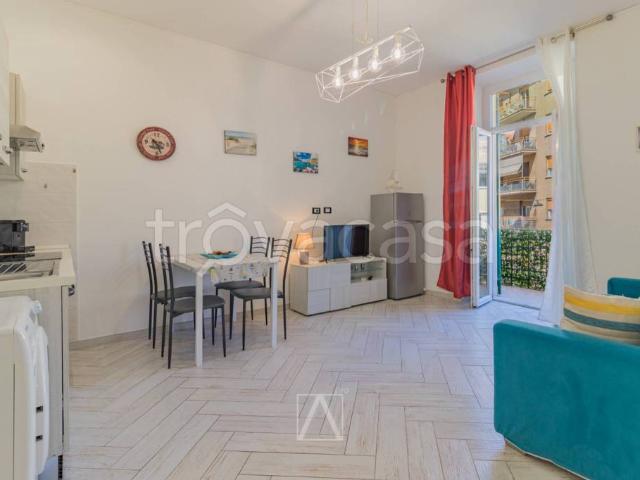 Vendesi bilocale a Savona via Nizza, 57