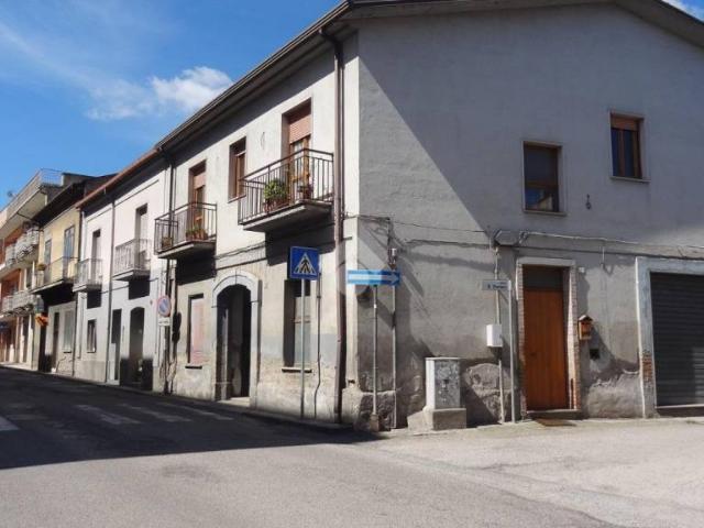 Vendesi bilocale a San Giorgio del Sannio via Roma, 23