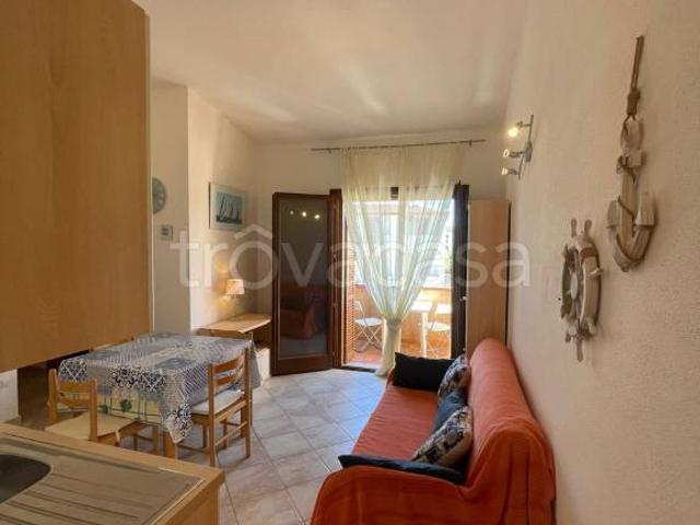 Vendesi bilocale a Santa Teresa Gallura strada Muzzeddu
