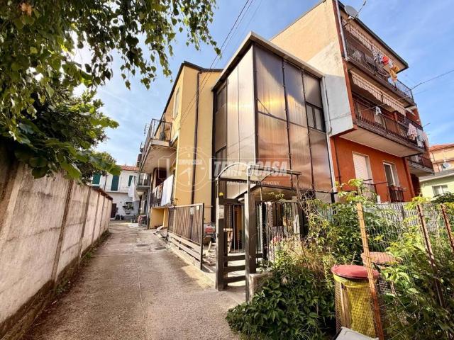 Vendesi bilocale a Parabiago via Buccari