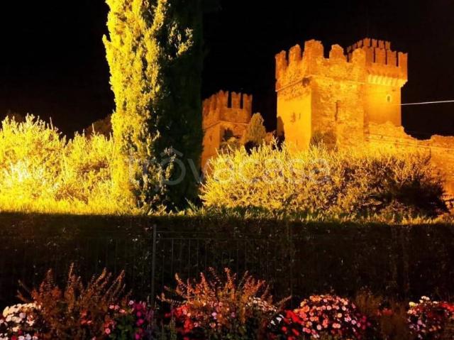 Vendesi bilocale a Lazise via Belvedere