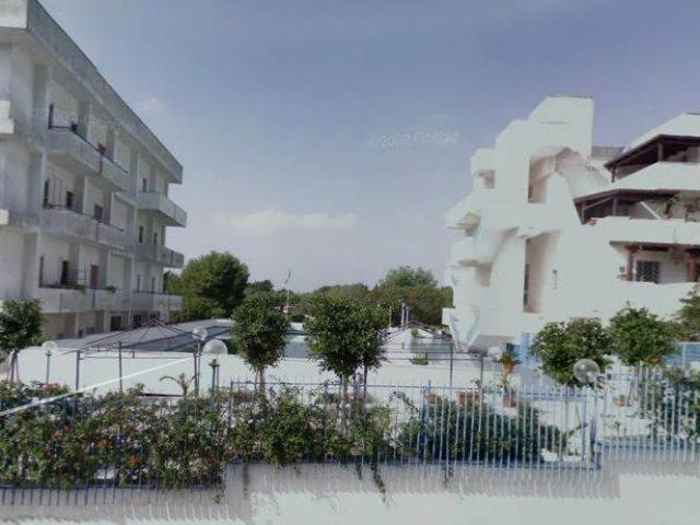 Vendesi bilocale a Pulsano viale dellle camelie 5, Marina Di Pulsano