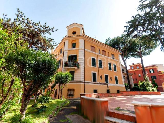 Vendesi bilocale a Roma via Adalberto, Bologna