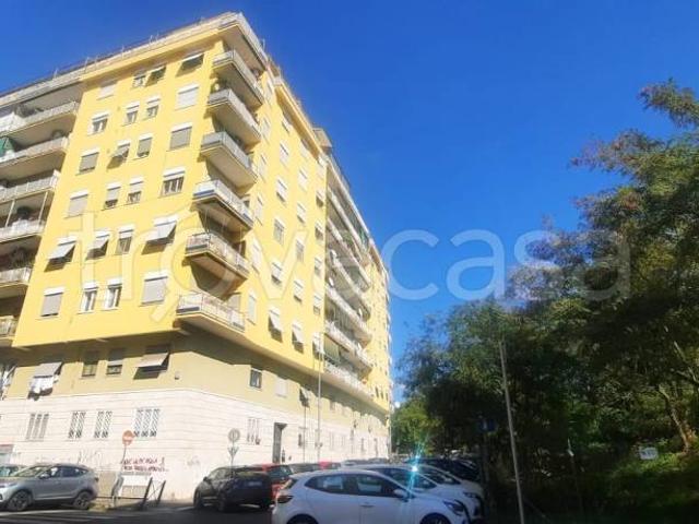 Vendesi bilocale a Roma via Aversa, 55, Tor de' Schiavi