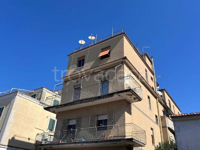 Vendesi bilocale a Roma via dei Bentivoglio, Pisana Bravetta