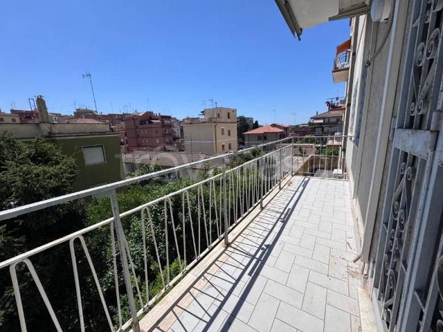 Vendesi bilocale a Roma via dei Bonadies, 29, Pisana Bravetta