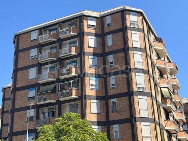 Vendesi bilocale a Roma viale Prospero Colonna, Portuense