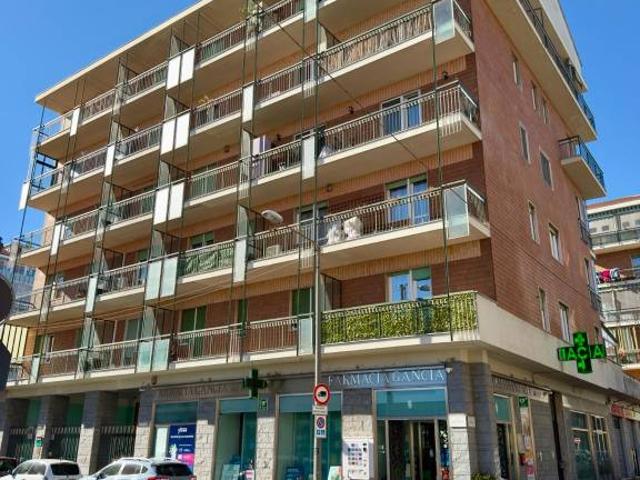 Vendesi bilocale a Torino via Asiago, 35, Pozzo Strada