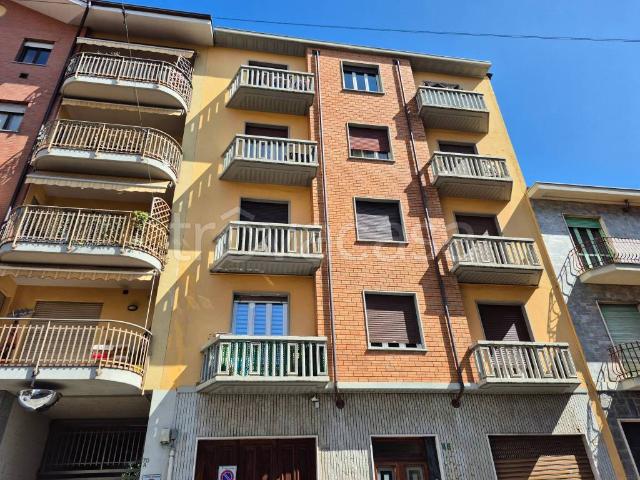 Vendesi bilocale a Torino via Exilles, 66, Parella