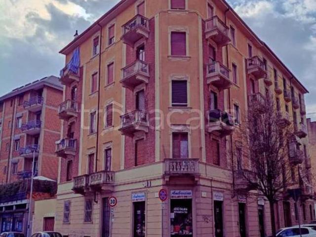 Vendesi bilocale a Torino via Lauro Rossi, 25, Barriera di Milano