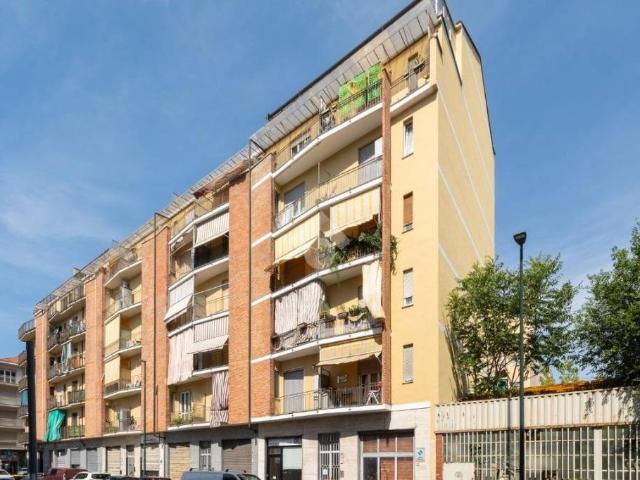 Vendesi bilocale a Torino via parmentola, 7, Pozzo Strada