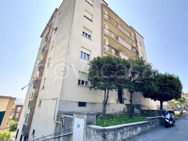 Vendesi bilocale a Trieste via dei Vigneti, 28, Baiamonti Valmaura