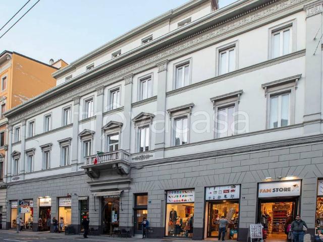 Vendesi bilocale a Trieste piazza Vittorio Veneto, Borgo Teresiano