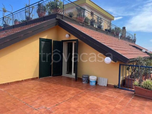 Vendesi bilocale ad Acireale via Giovanni Verga, 56