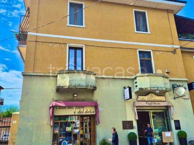 Vendesi bilocale ad Assago via Roma, 17, Centro
